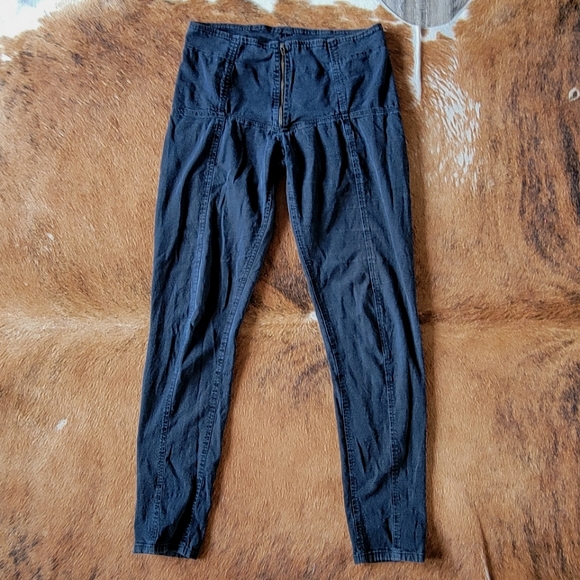 Prairie Underground Jeans 👖 - Picture 1 of 7